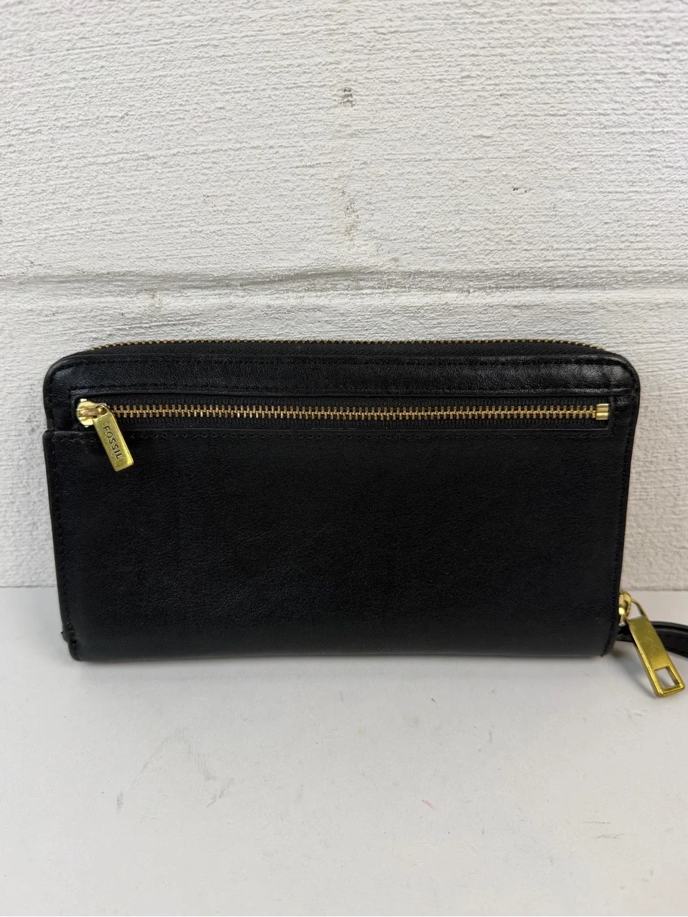 Fossil Liza Large Black Leather Zip Around Wallet